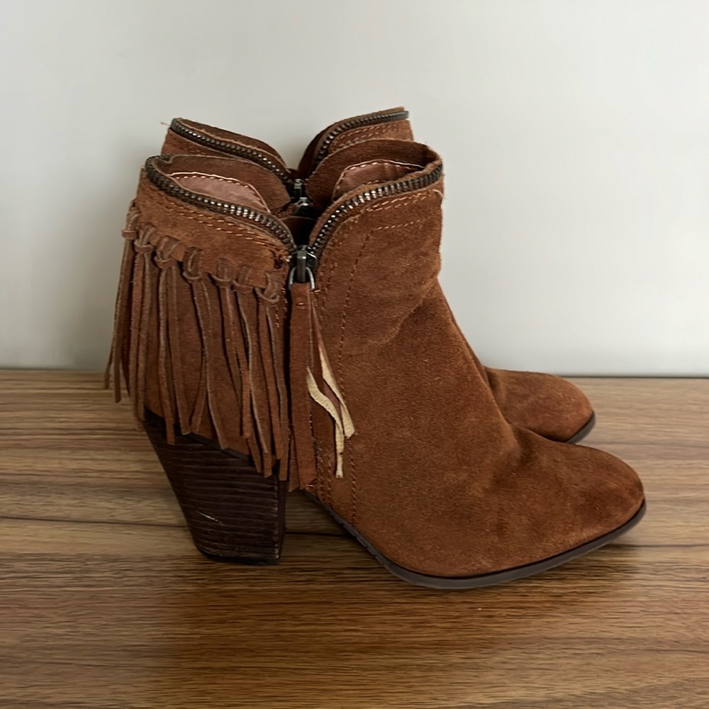Dolce Vita women’s booties